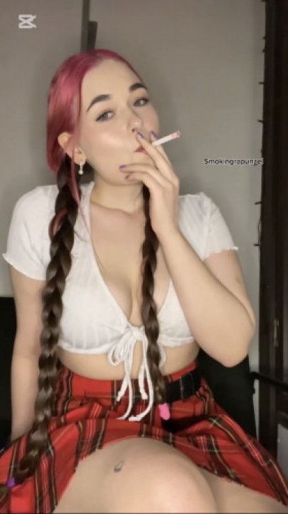 Chainsmoking in a schoolgirl outfit - Smokingrapunzel