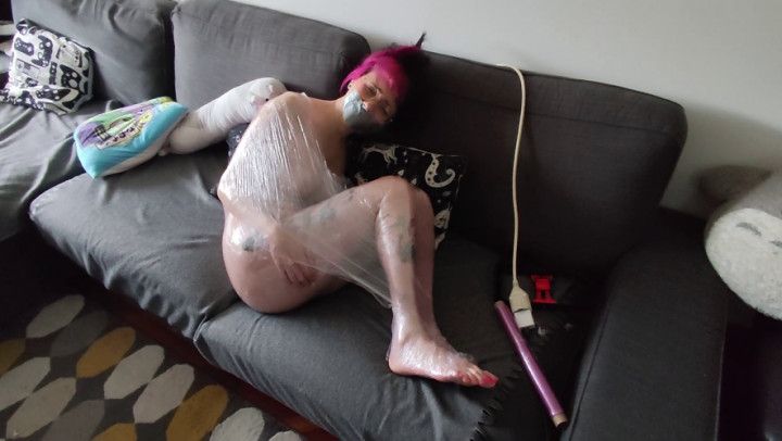 I am instructed to mummify myself