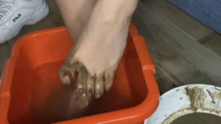 worship my muddy feet