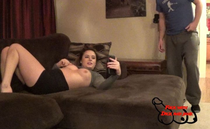 step-sister Gets Caught Taking Nude Selfies and Fucked