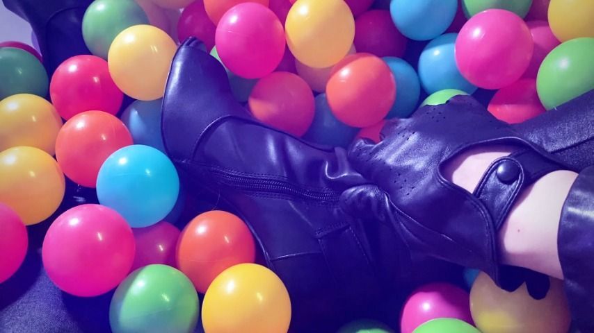 Mara's ASMR Leather Outfit in Ball Pit