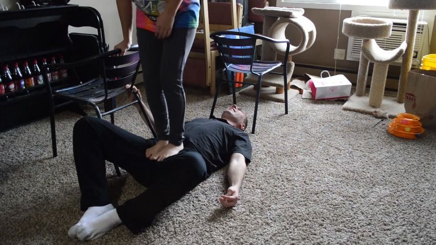 Facestanding and ballbusting by Dylan