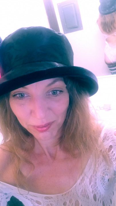 You want to make my pussy squirt from fucking my ass Sir