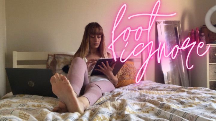 Feet ignore fetish