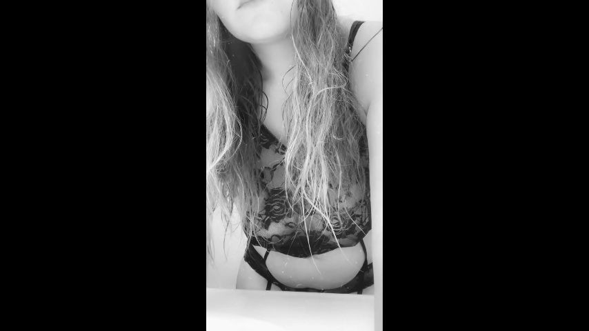 Hot milf dancing in lingerie