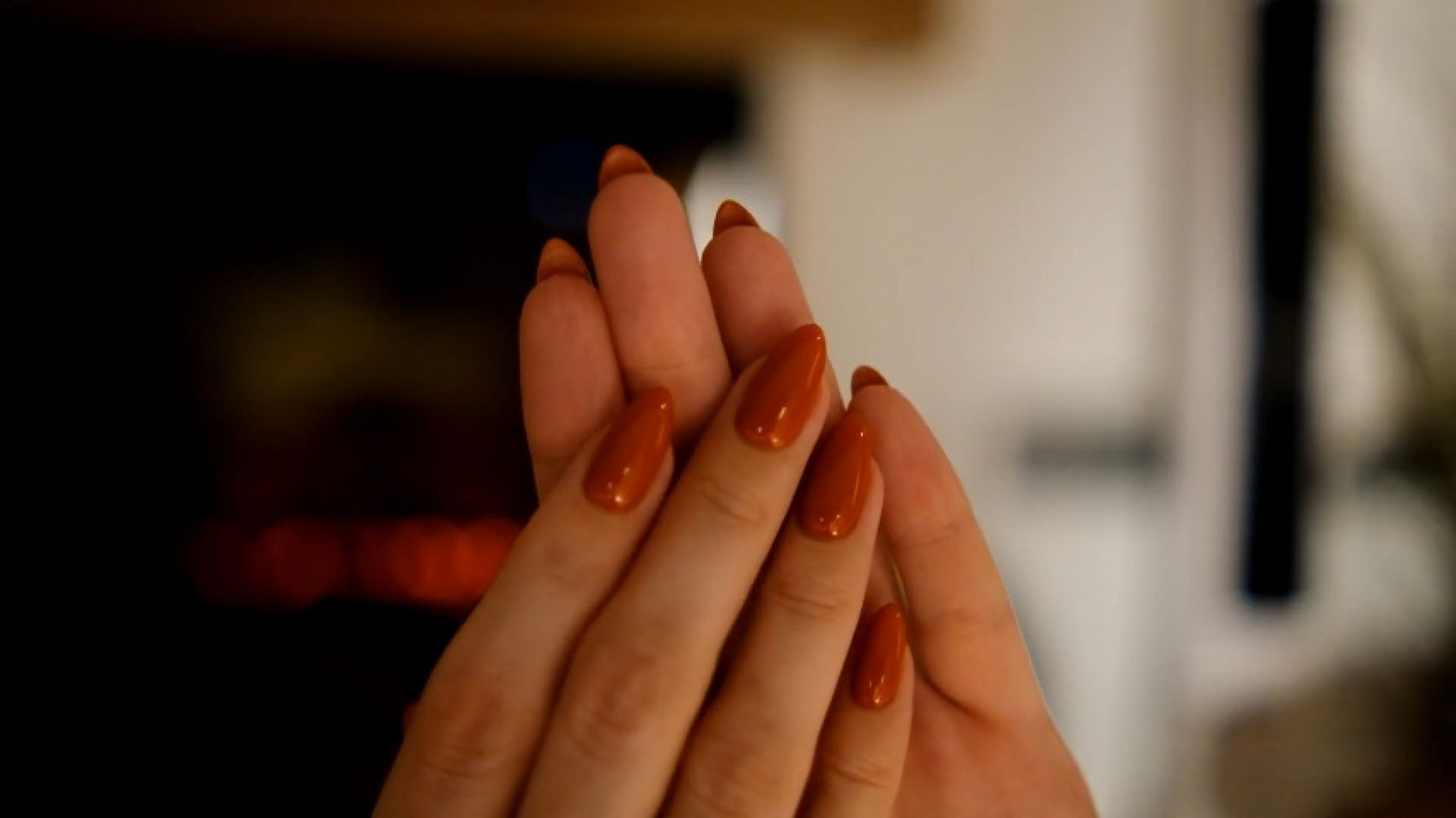 Nail fetish &amp; nail tapping on a glass table