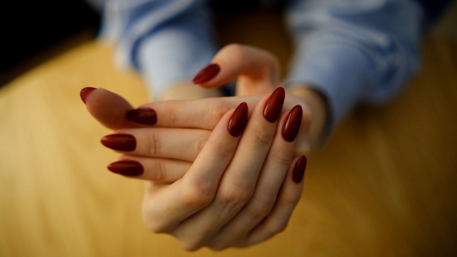 Nail fetish &amp; nail tapping