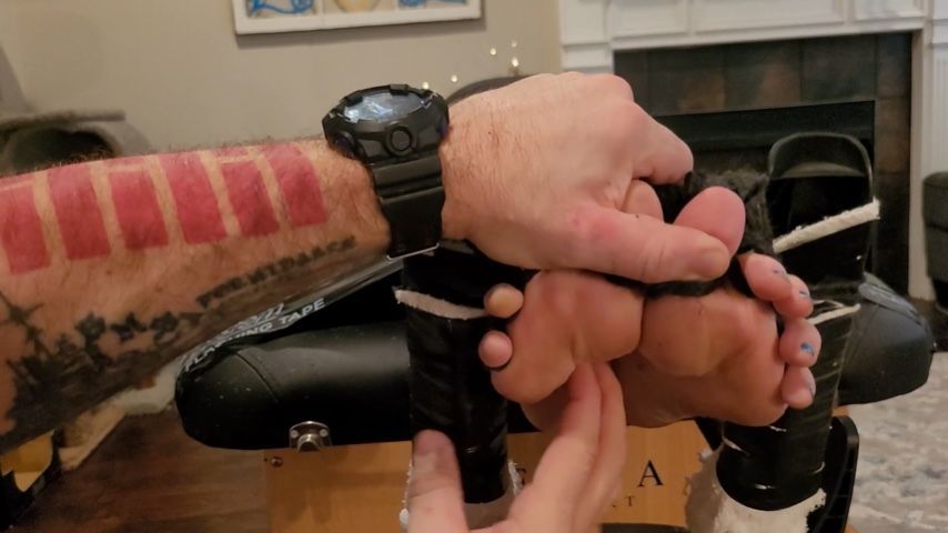 Daisy Lynns Ticklegasm