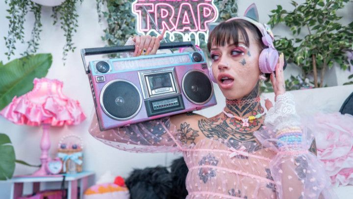 CC Doll Pussy Pumped &amp; Fucked