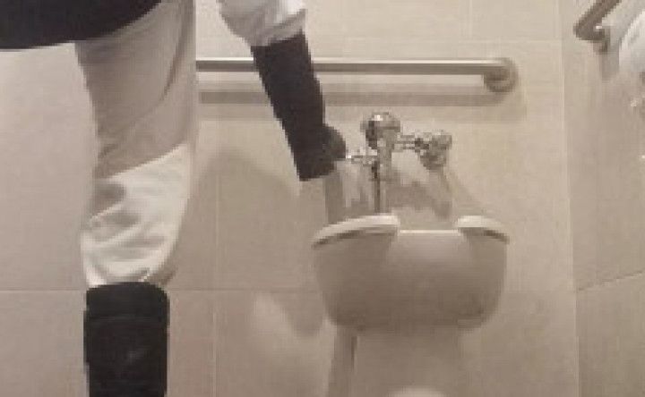 Pregnant Hospital Piss