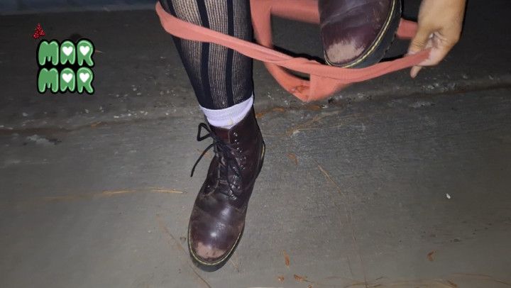 Hairy Pussy Flash and Outdoor Pee