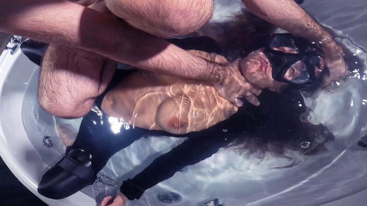 Wet auditions: Greta casting