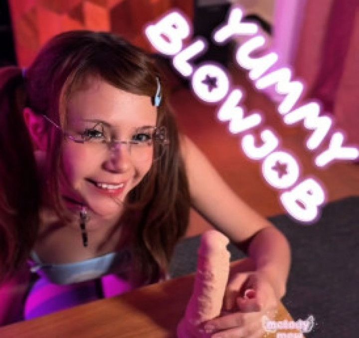 Petite giving out Yummy Blowjob