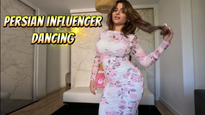 PERSIAN INFLUENCER DANCING