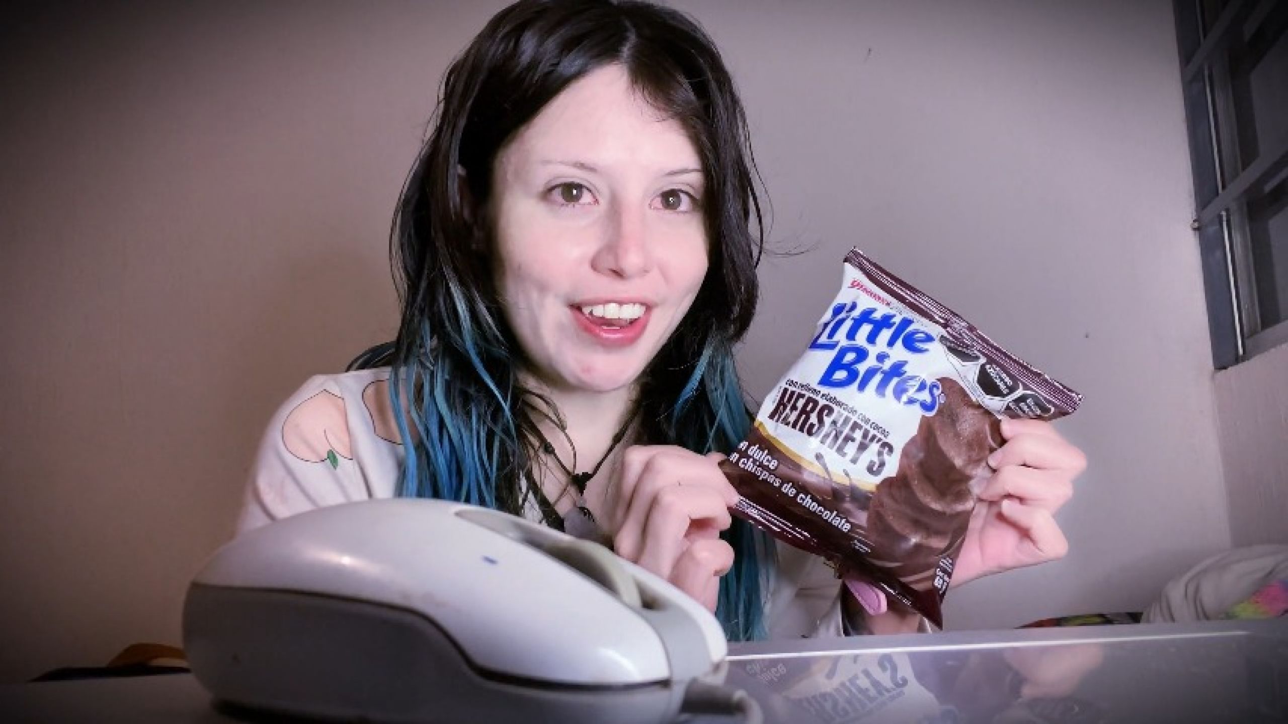 Post-Shower Hersheys Mini Bites // Chocolate Bliss