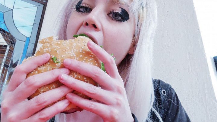 Supreme Burger