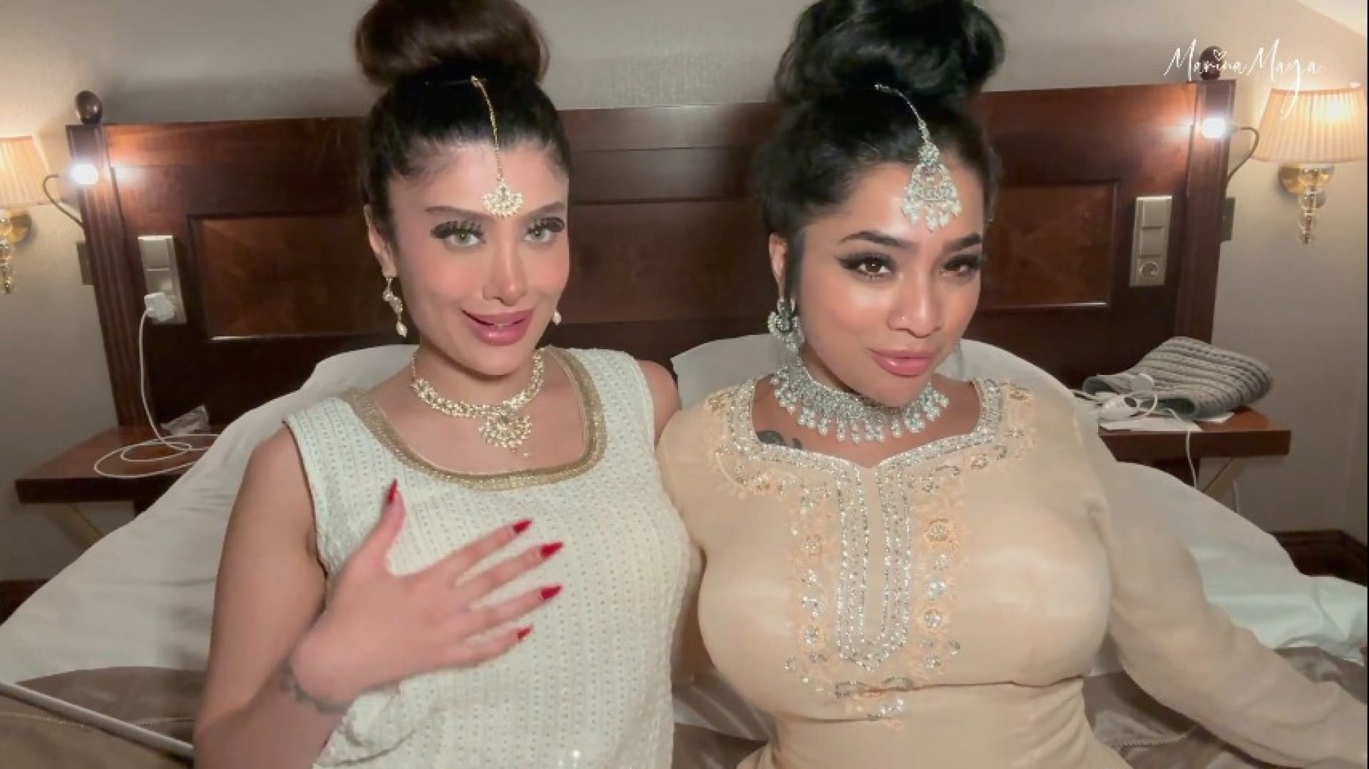 Marina Maya Devours Yasmina's Pussy