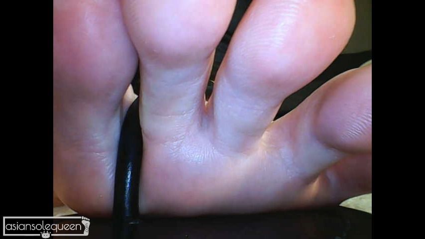 Giantess Sandal Tease Endoscope