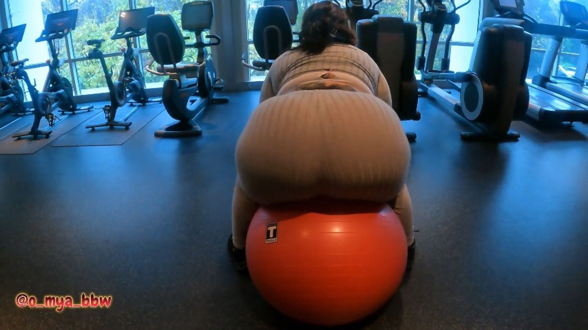 Big Booty BBW Gym Hookup! Bradley Snow &amp; O'Mya