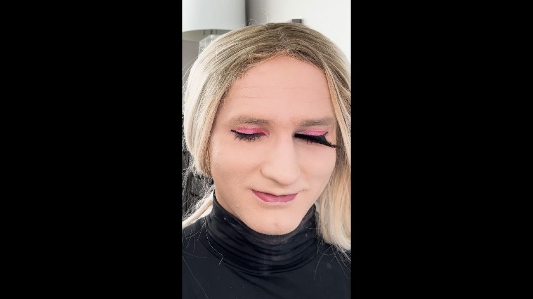 Crossdressing Makeover - Putting on Fake Eyelashes