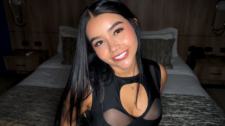 Massive ass Angie Lorenna hooks up with Max