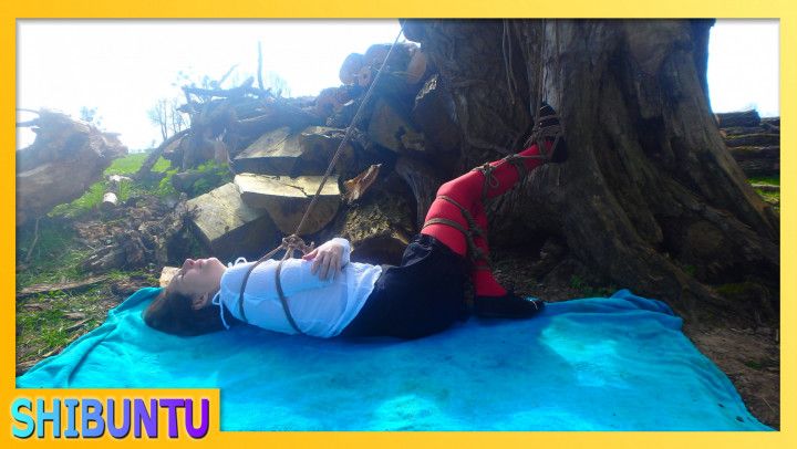 Shibuntu Feets & Ropes Shibari