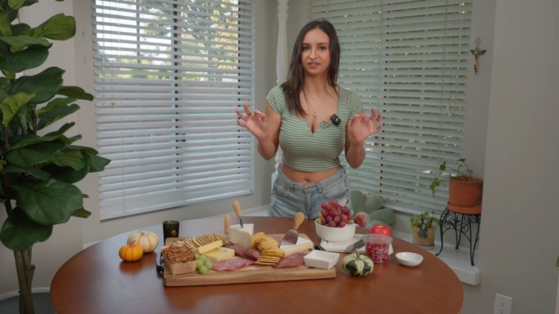 2-Make an Autumnal Fall-Themed Charcuterie Board with Me