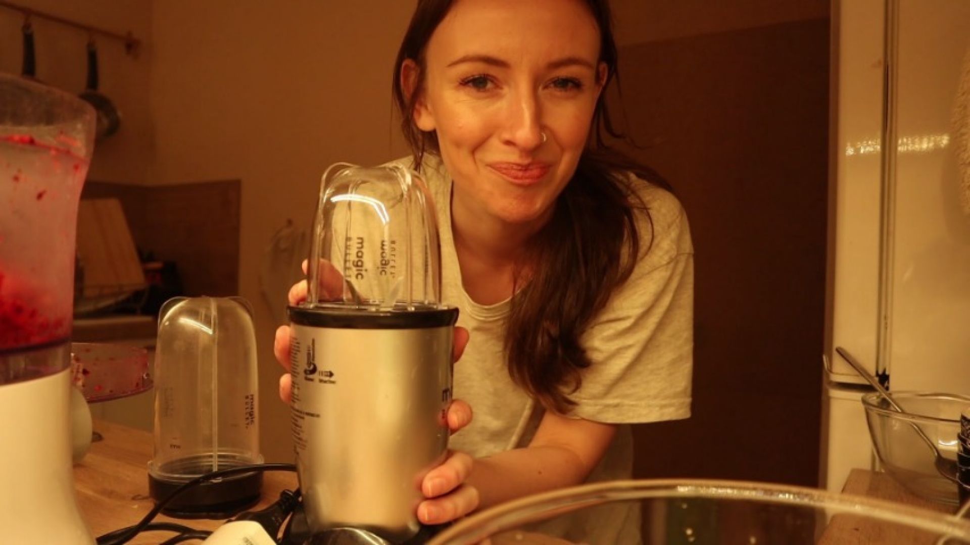 2-How to Make Berry &amp; White Chocolate Raw Mousse SFW