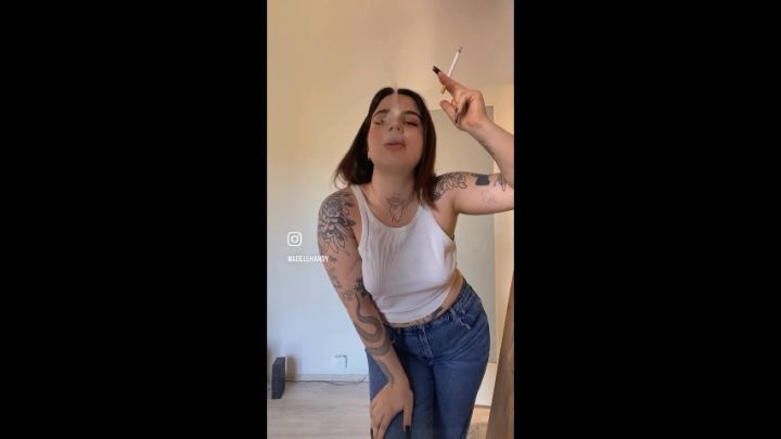 100s cigarette smoking Long nails