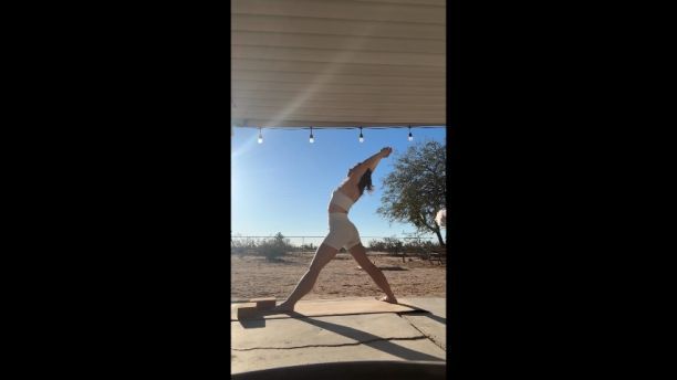 DO YOGA WITH ME IN JOSHUA TREE CALIFORNIA