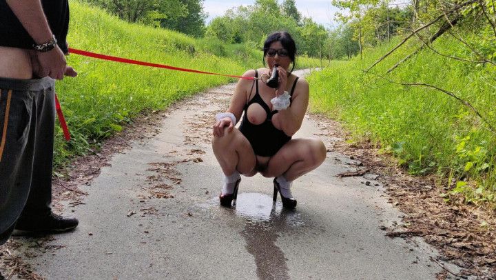 I love degradation! PISS BLOWJOB PUBLIC 4K