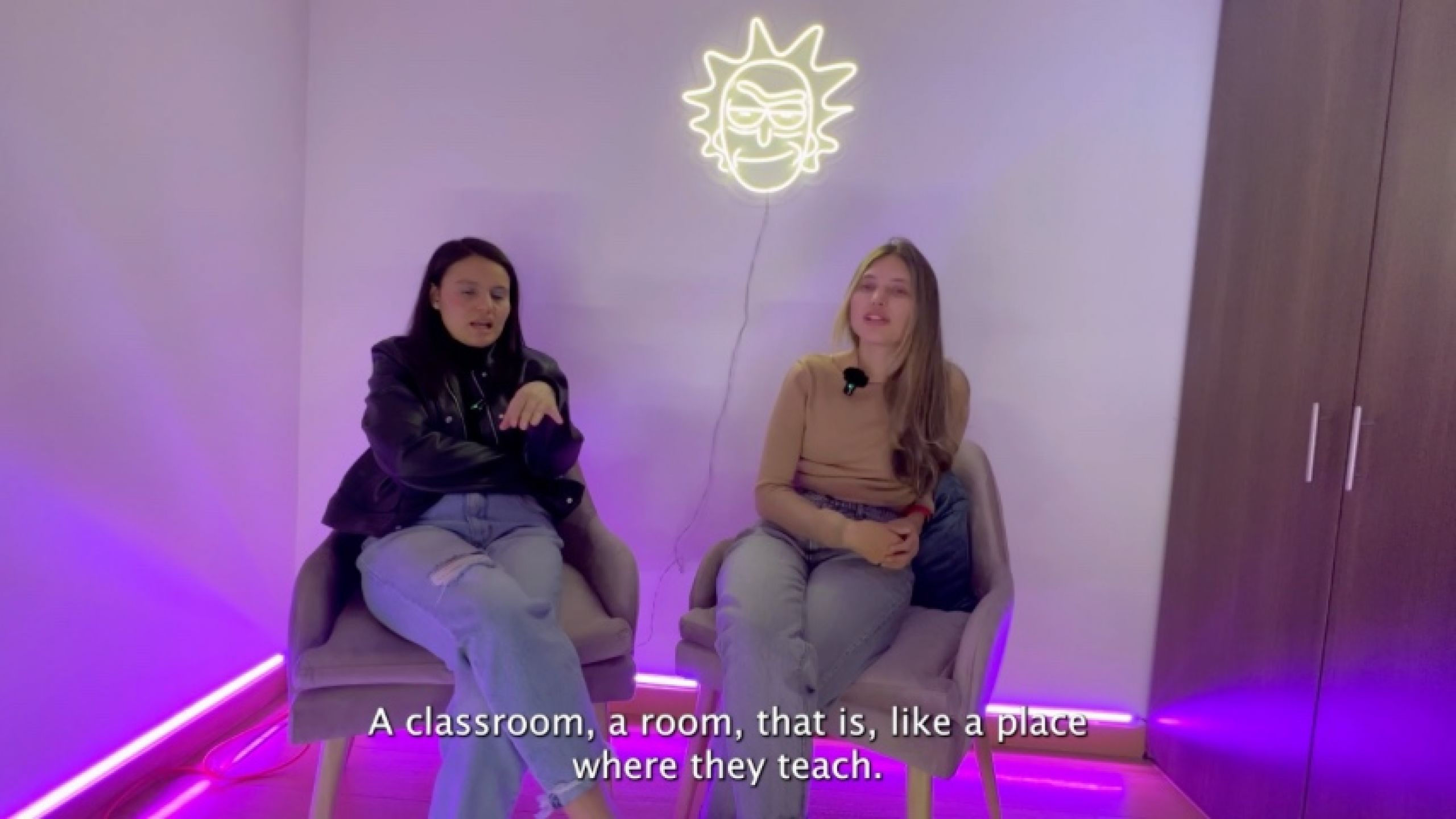 Meeting Scarlett and Chanel Chapter #3