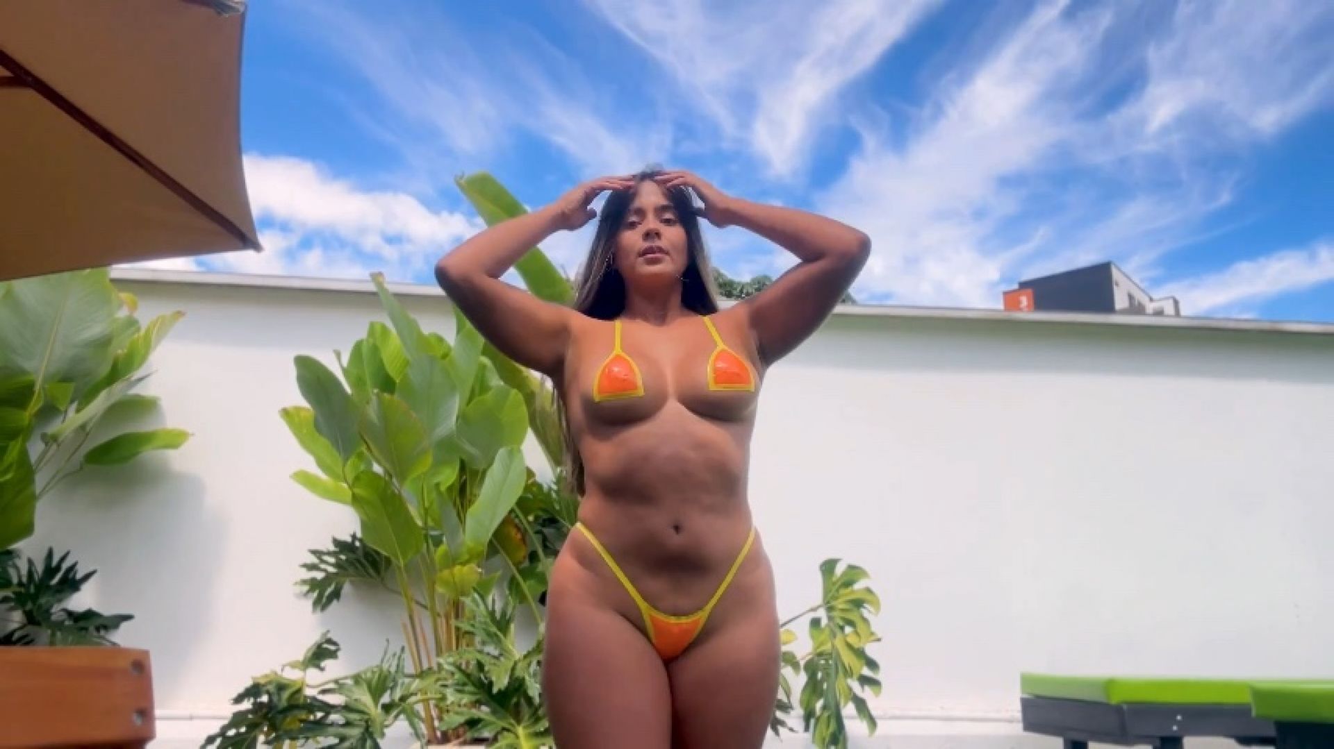 4-Sunbathing With Me