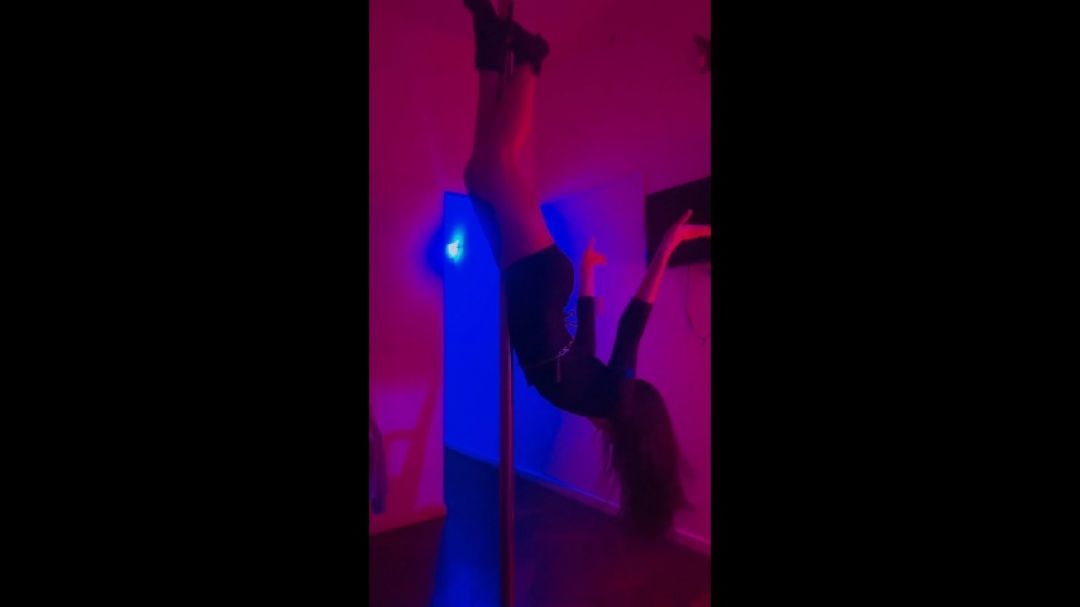POLE DANCE CUTE