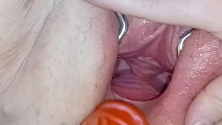 BBW First Time Speculum Play