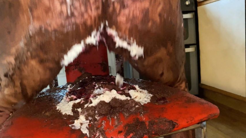 Cake BANGING! Wet and Messy WAM