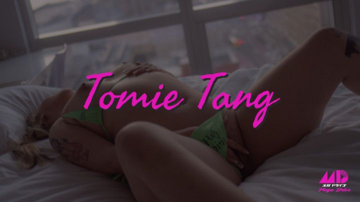 Gorgeous Curvy Asian Tomie Wants To Fuck