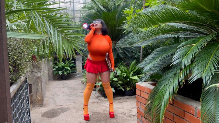 Scooby-Doo, Where are you? Velma cosplay