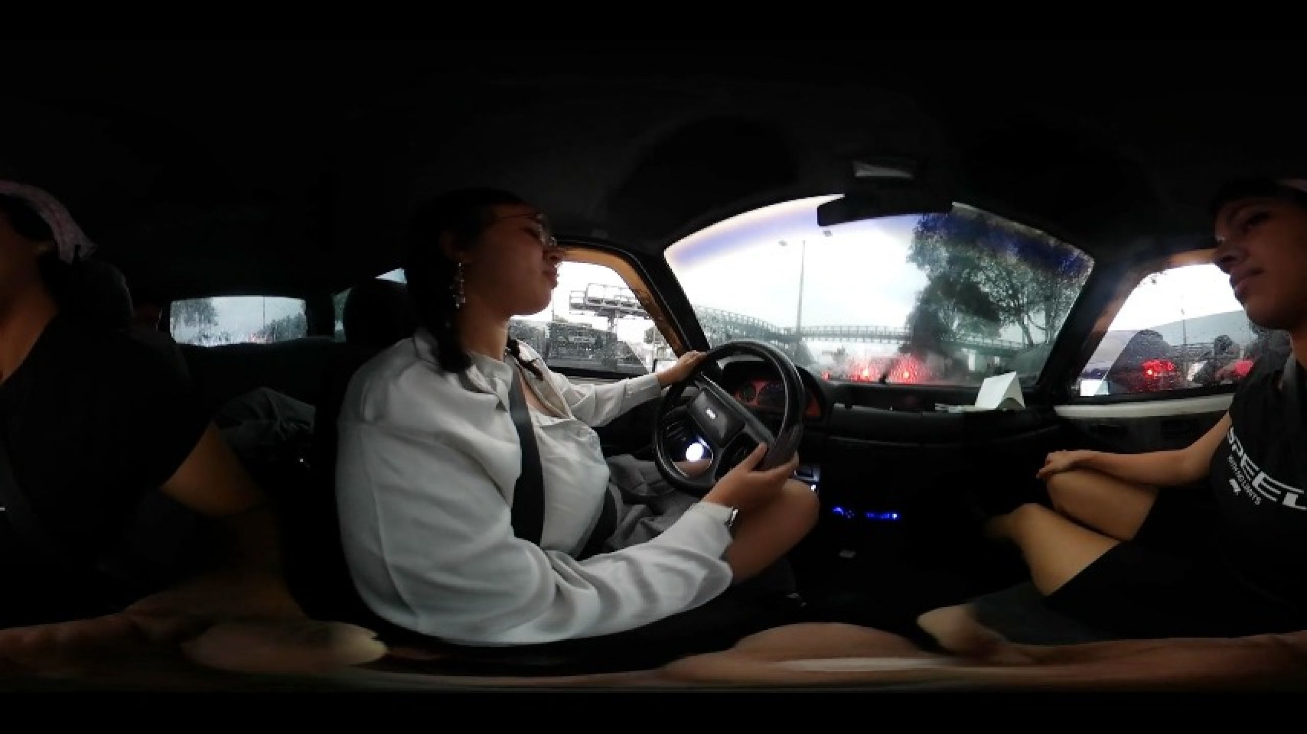 VR 360 CUM W CINICLUU AND FLAKAX W FEET AND LEG TEASING MP4