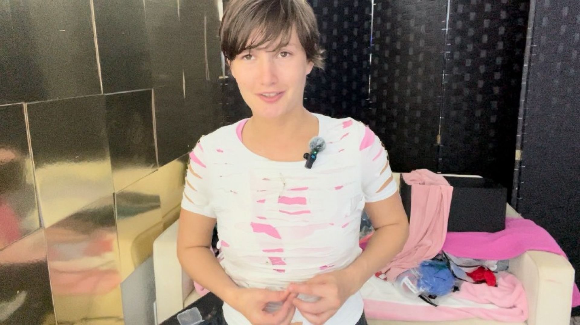 DIY Ripped Pinned T-shirt Last Part