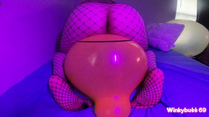 NON-POP Looner Femboy Smiley Face Balloon Hump and Bounce