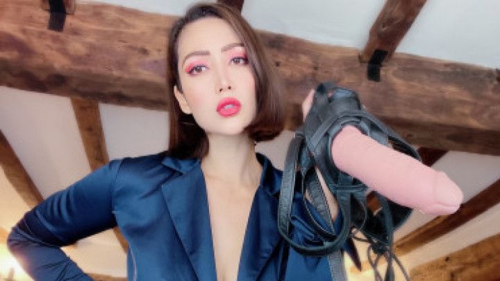 Don't touch step-Mommys things