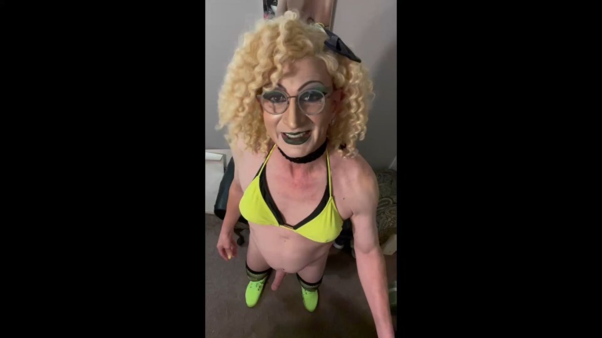 ANAL PLAY WITH 2 INCH BEADS