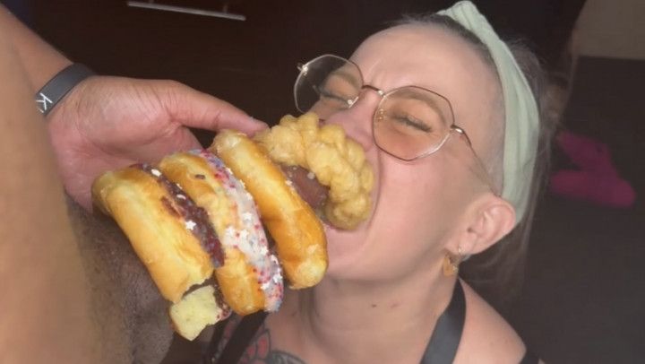 AMERICA RUNS ON D, SO DOES QUINN MARIE