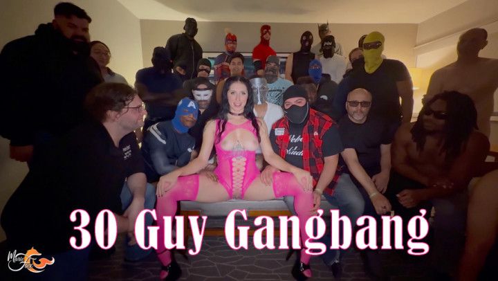 Marie Fox: 30 Guy Gangbang