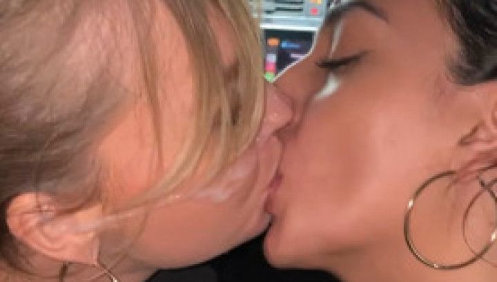 Car Blowjobs are so much fun with Dahlia