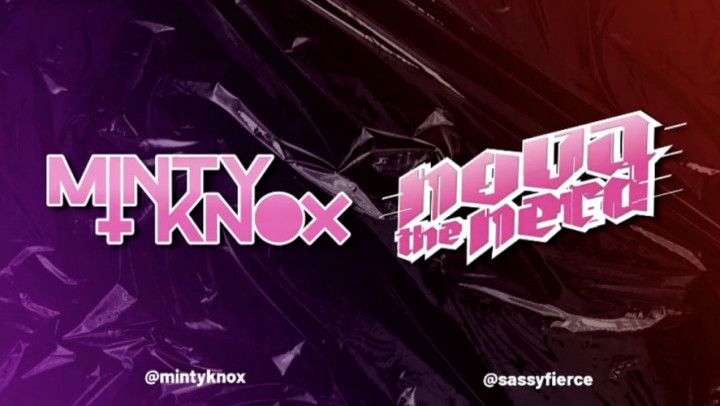 Latex Goth Girl Dildoing