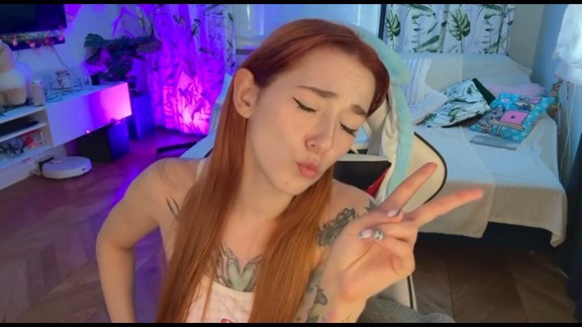 Blogger Girl Unboxing