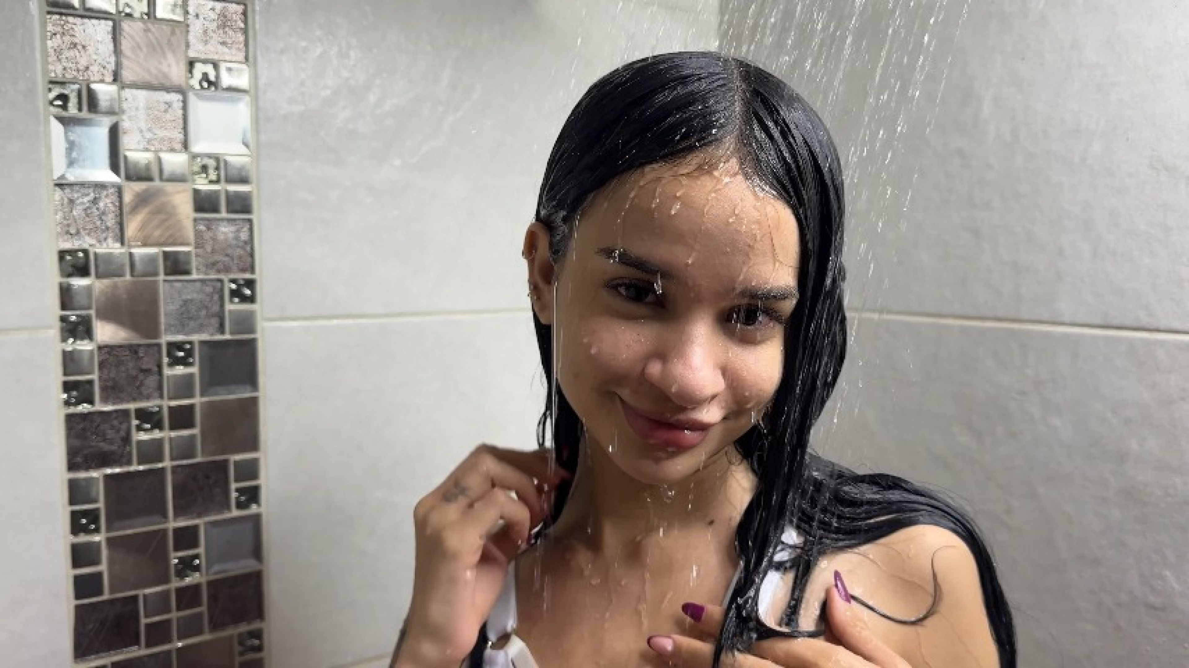 Showering in Clothes | WETLOOK FETISH