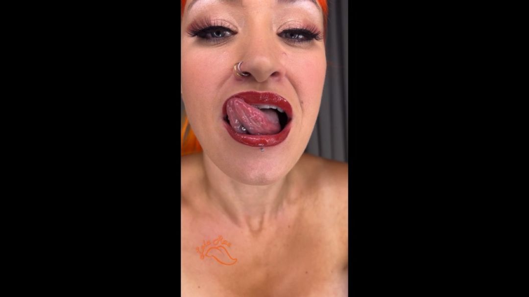 Long Tongue Lola Rae DROOLING